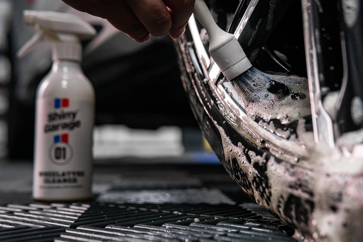 Shiny Garage Wheel Tire Cleaner Fælgrens skrubbes med fælgbørste