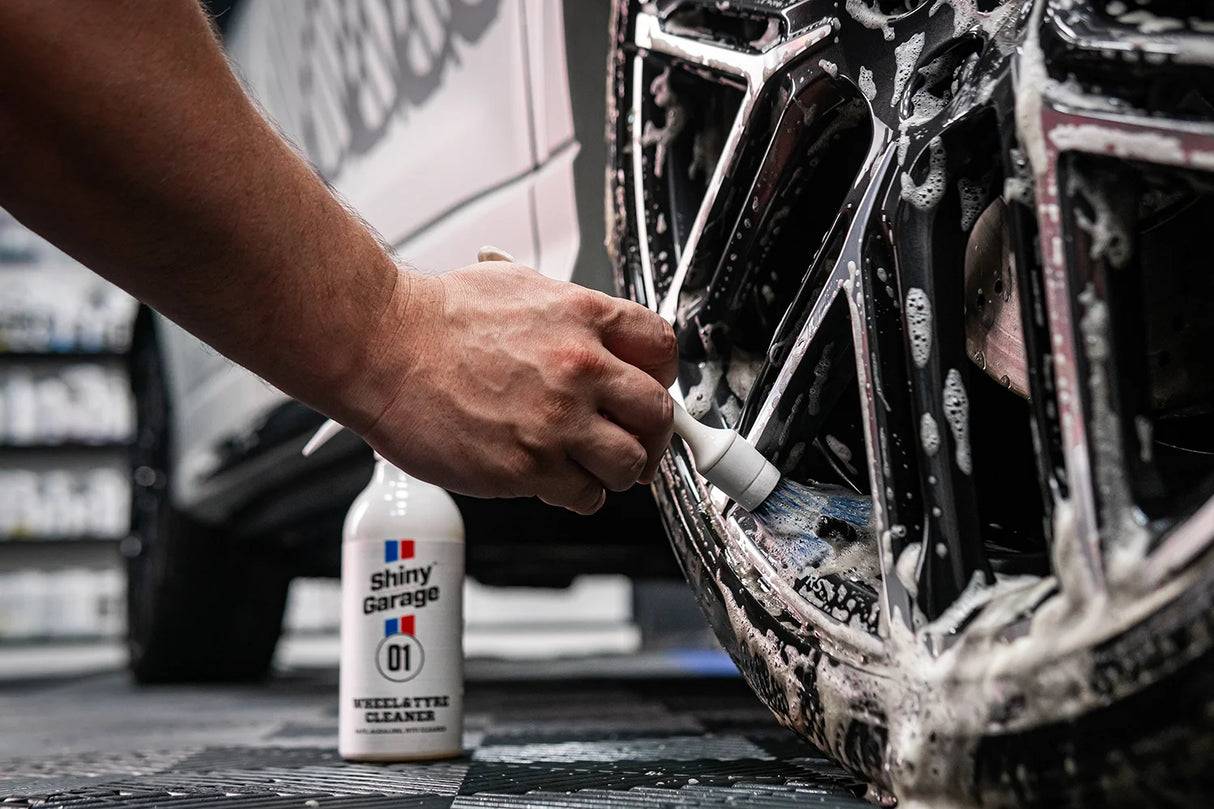 Shiny Garage Wheel Tire Cleaner Fælgrens skrubbes med fælgbørste