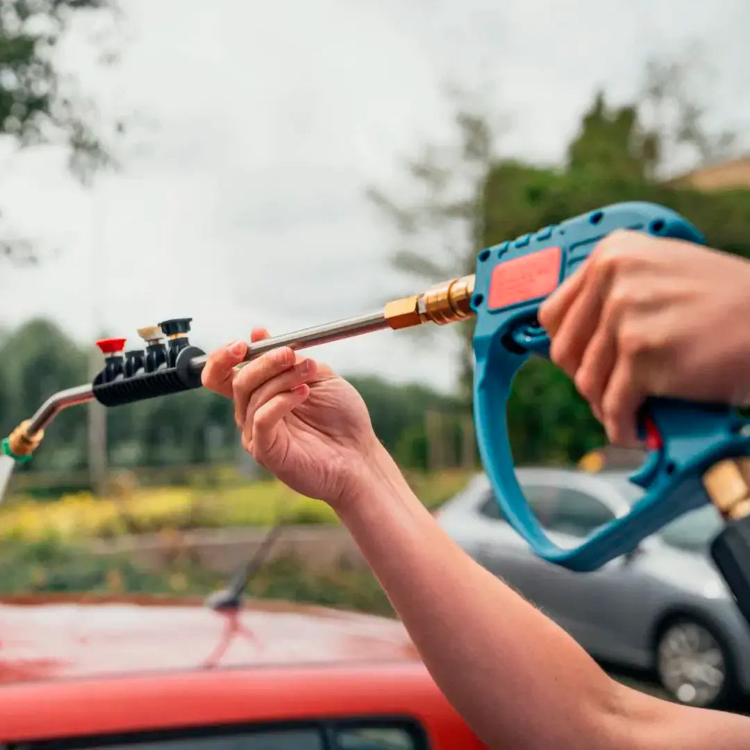 Monello pistolgreb i brug med forlænger